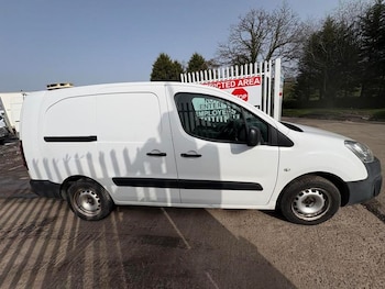 Used Citroen Berlingo 2017 for sale - 77786636: Photo