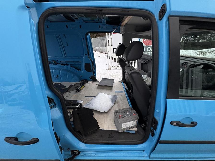 Used Volkswagen Caddy Maxi 2011 for sale - 77206047: Photo 10