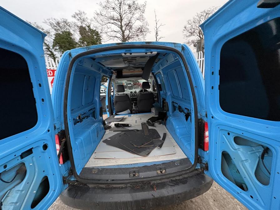 Used Volkswagen Caddy Maxi 2011 for sale - 77206047: Photo 15