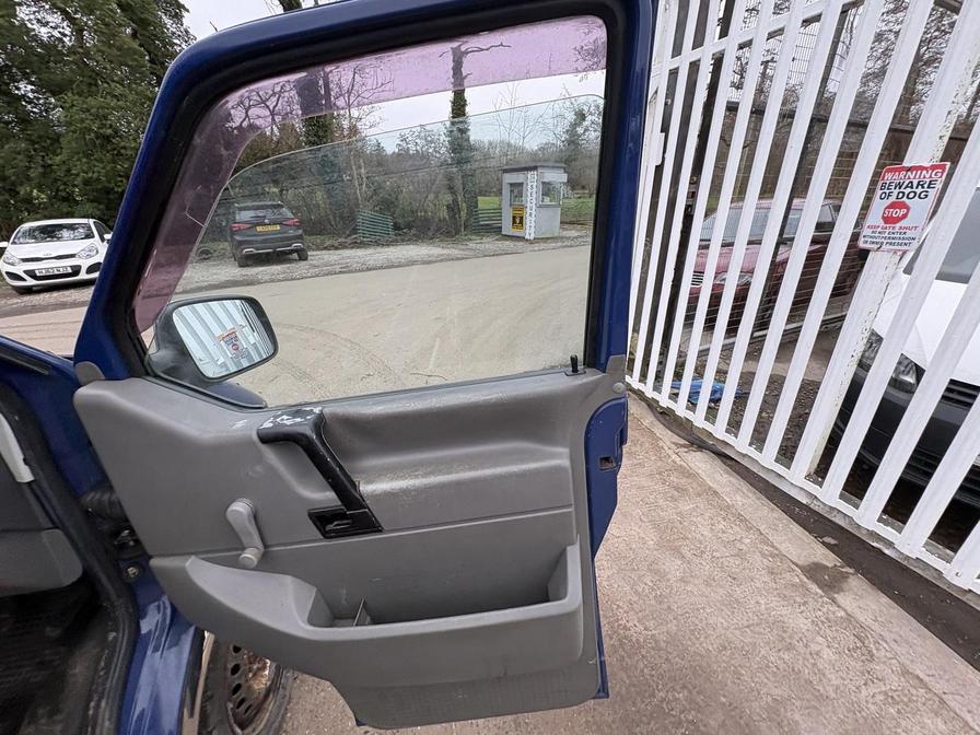 Used Volkswagen Transporter 2003 for sale - 77800146: Photo 14