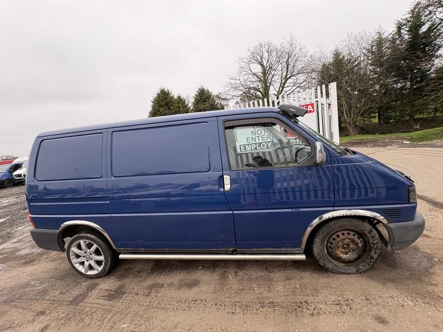 Used Volkswagen Transporter 2003 for sale - 77800146: Photo 2