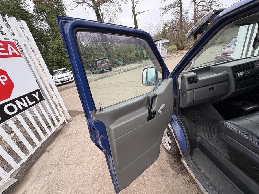 Used Volkswagen Transporter 2003 for sale - 77800146: Photo 8