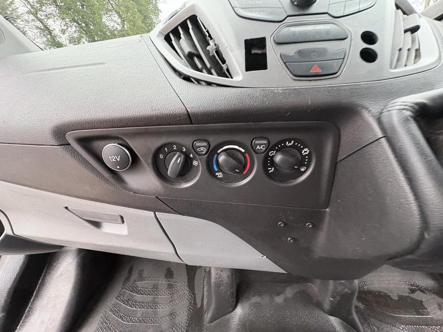 Used Ford Transit Custom 2017 for sale - 77800145: Photo 21