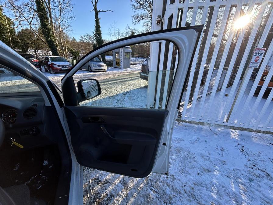 Used Volkswagen Caddy Maxi 2014 for sale - 77111992: Photo 21