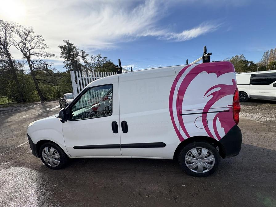 Used Vauxhall Combo 2014 for sale - 76362082: Photo 5