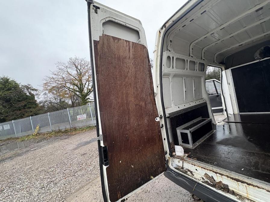 Used Ford Transit 2004 for sale - 77111997: Photo 19