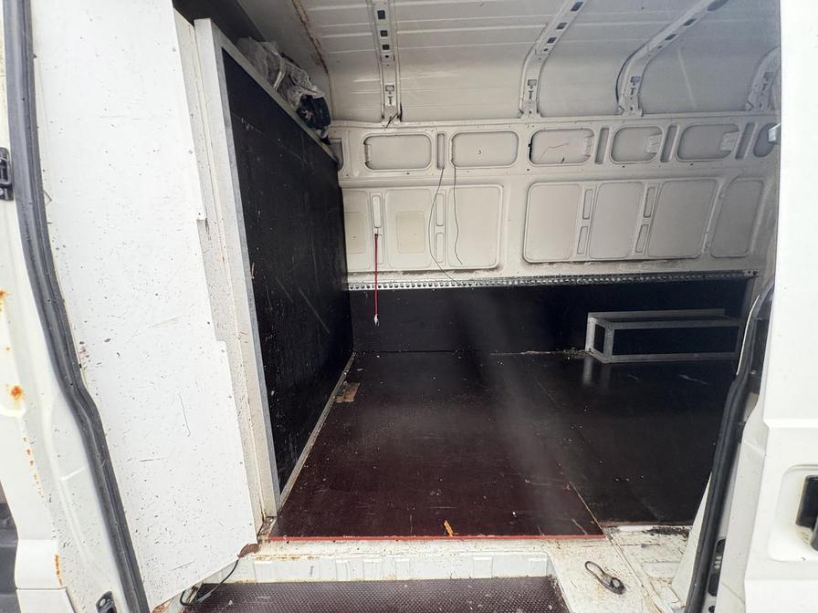 Used Ford Transit 2004 for sale - 77111997: Photo 3