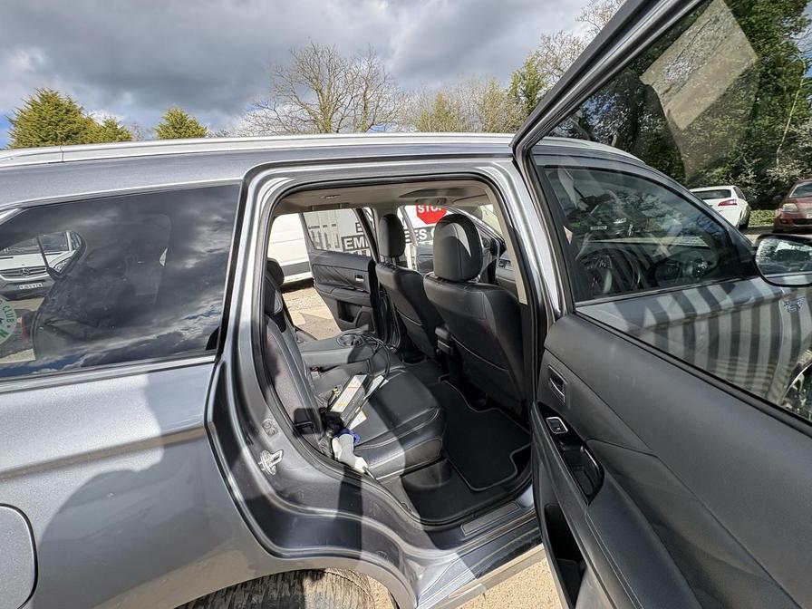 Used Mitsubishi Outlander 2016 for sale - 78089246: Photo 11