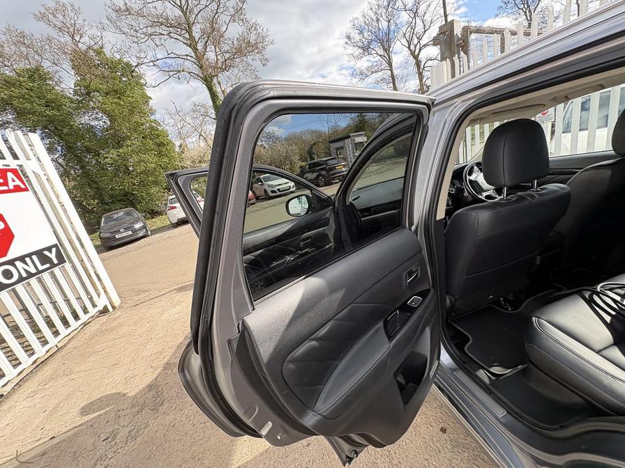 Used Mitsubishi Outlander 2016 for sale - 78089246: Photo 19