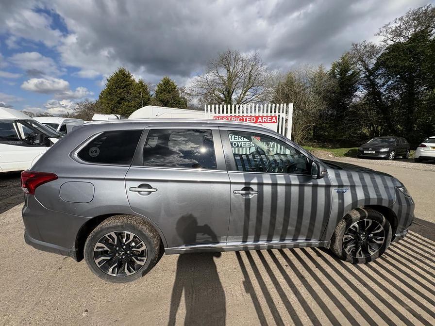 Used Mitsubishi Outlander 2016 for sale - 78089246: Photo 2