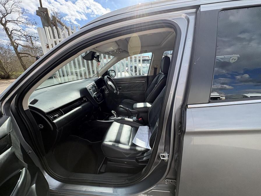 Used Mitsubishi Outlander 2016 for sale - 78089246: Photo 7