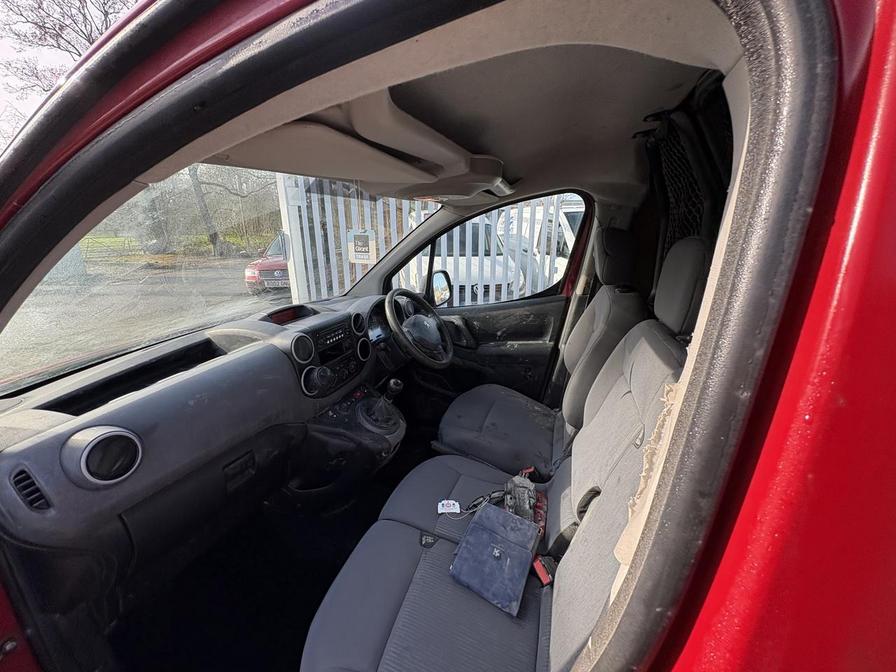 Used Peugeot Partner 2014 for sale - 77894277: Photo 12