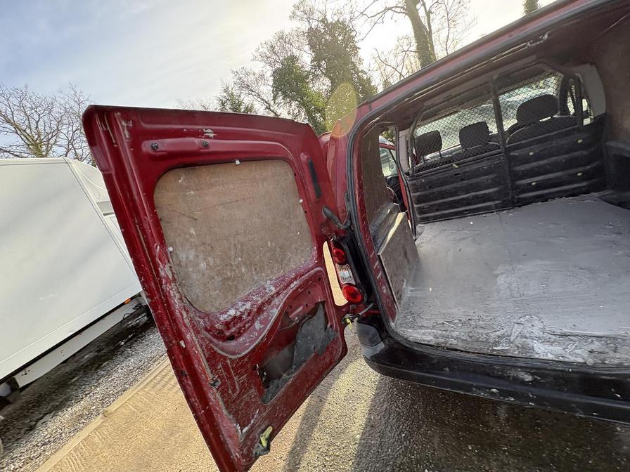 Used Peugeot Partner 2014 for sale - 77894277: Photo 21