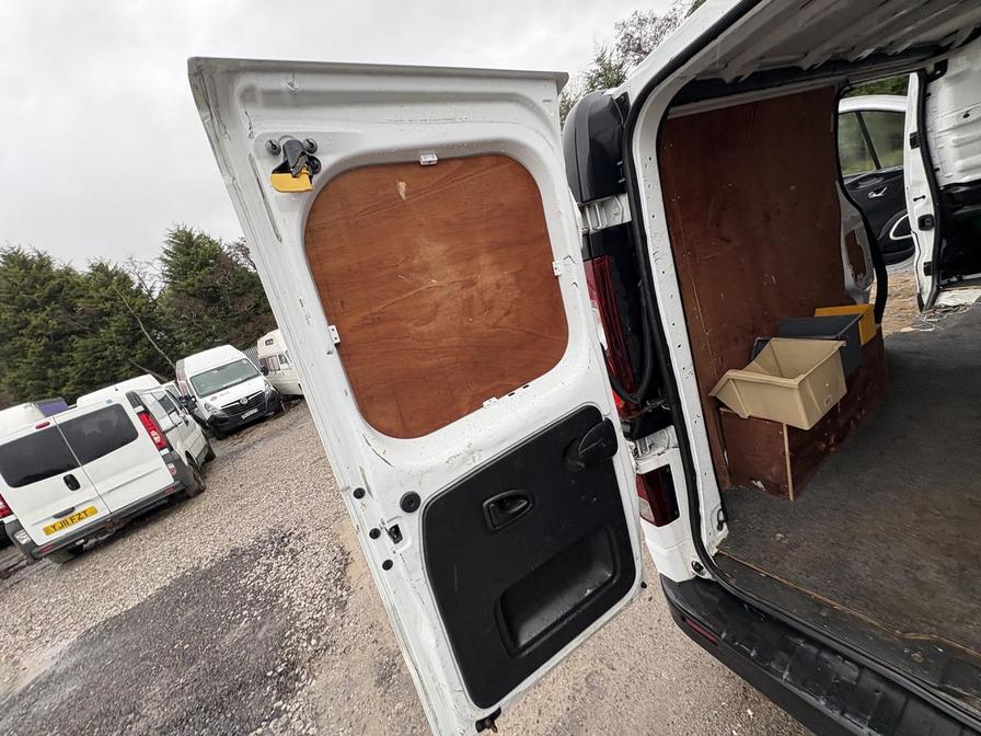 Used Vauxhall Vivaro 2018 for sale - 76827023: Photo 13