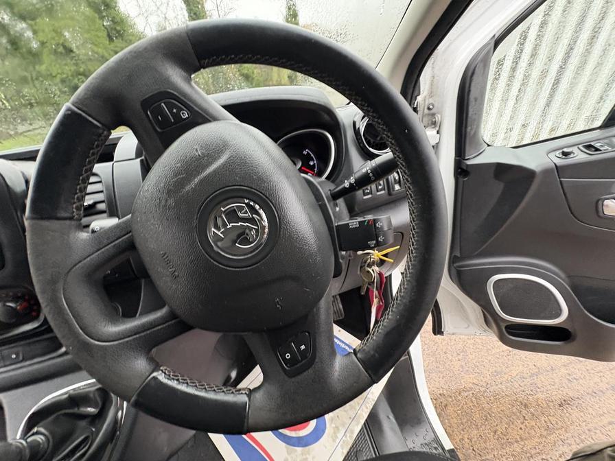 Used Vauxhall Vivaro 2018 for sale - 76827023: Photo 3