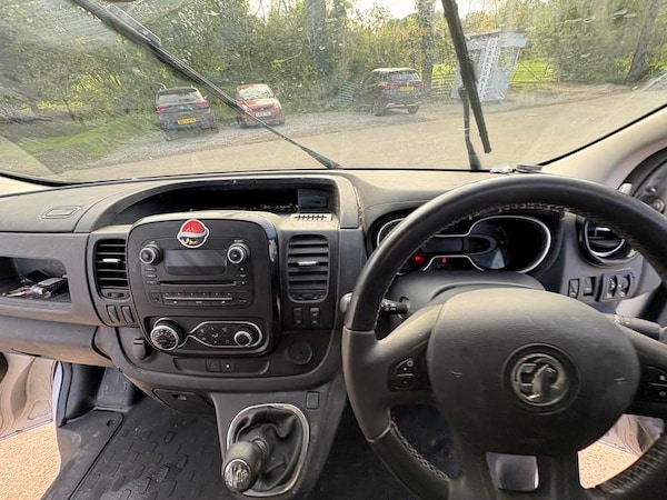 Used Vauxhall Vivaro 2016 for sale - 76191390: Photo 10