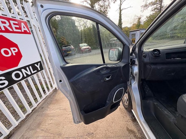 Used Vauxhall Vivaro 2016 for sale - 76191390: Photo 11