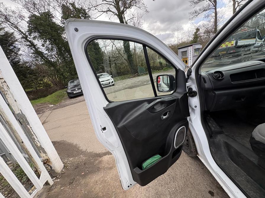 Used Vauxhall Vivaro 2018 for sale - 78059956: Photo 8