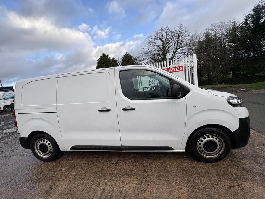 Used Vauxhall Vivaro 2022 for sale - 77010799: Photo 2