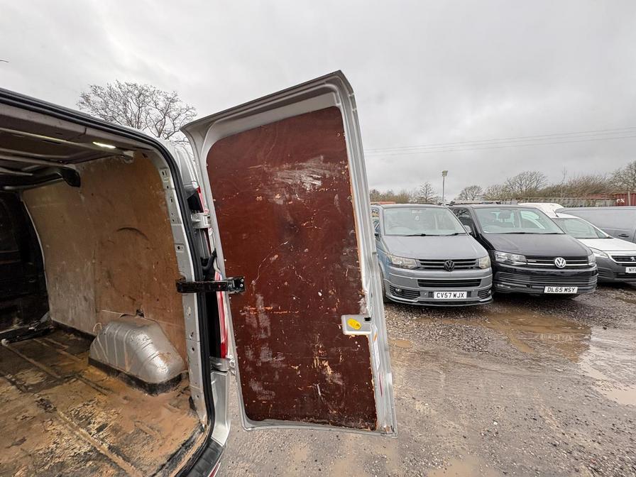 Used Ford Transit Custom 2015 for sale - 77627918: Photo 12