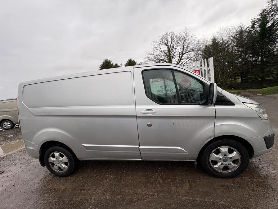 Used Ford Transit Custom 2015 for sale - 77627918: Photo 2