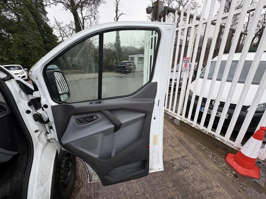 Used Ford Transit Custom 2015 for sale - 77458267: Photo 19