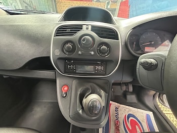 Used Renault Kangoo 2018 for sale - 75565855: Photo