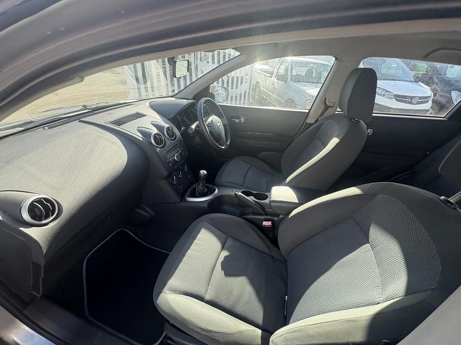 Used Nissan Qashqai 2010 for sale - 76501729: Photo 11