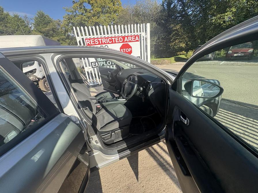 Used Nissan Qashqai 2010 for sale - 76501729: Photo 18