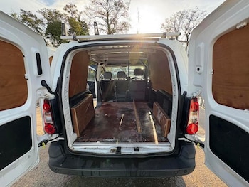 Used Citroen Berlingo 2015 for sale - 76501730: Photo