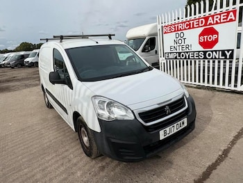 Used Peugeot Partner 2017 for sale - 76112728: Photo