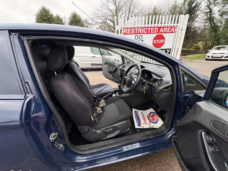 Used Ford Fiesta 2014 for sale - 77458269: Photo 8