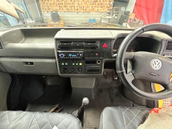 Used Volkswagen Transporter 2002 for sale - 75748563: Photo