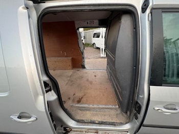 Used Volkswagen Caddy Maxi 2013 for sale - 76420766: Photo