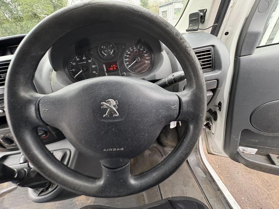 Used Peugeot Expert 2015 for sale - 77648673: Photo 17