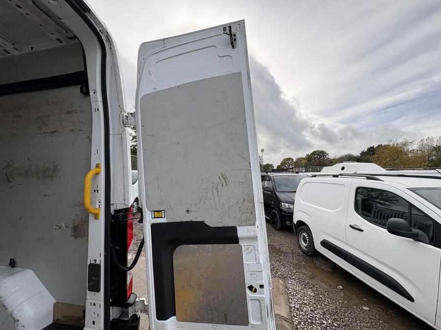 Used Ford Transit 2020 for sale - 76410917: Photo 8