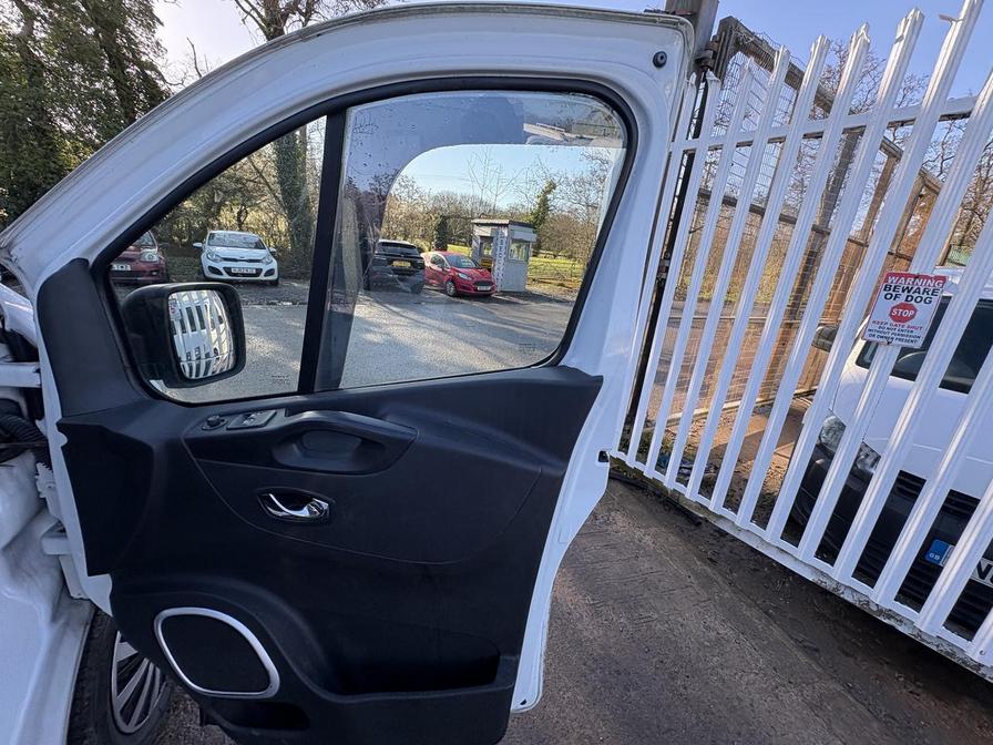Used Vauxhall Vivaro 2018 for sale - 78051649: Photo 15