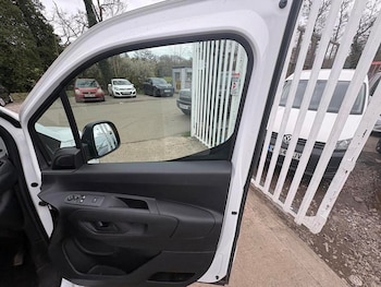 Used Citroen Berlingo 2022 for sale - 78118239: Photo