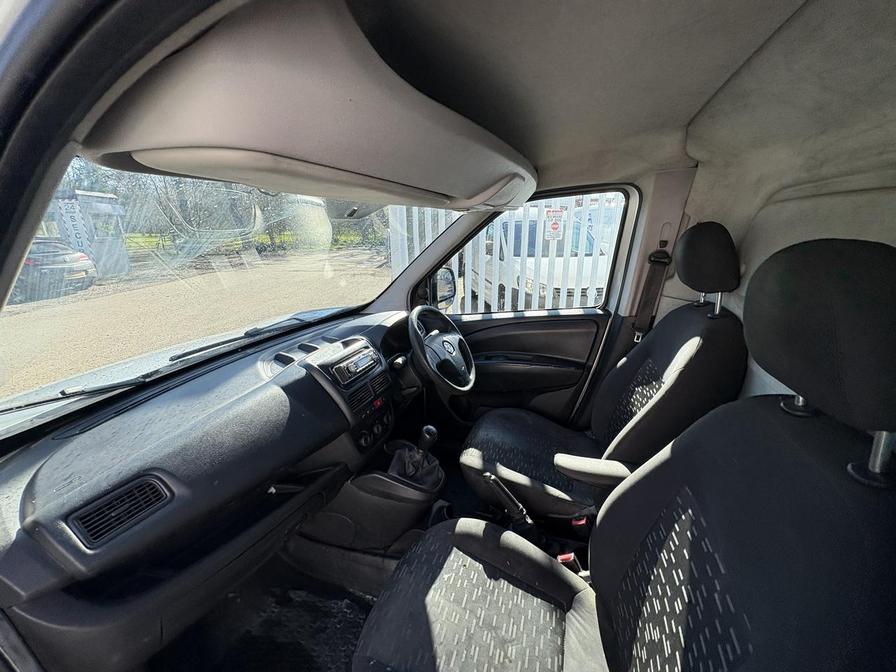 Used Vauxhall Combo 2015 for sale - 77960360: Photo 11