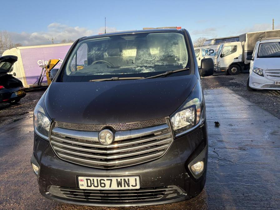 Used Vauxhall Vivaro 2017 for sale - 76915678: Photo 2