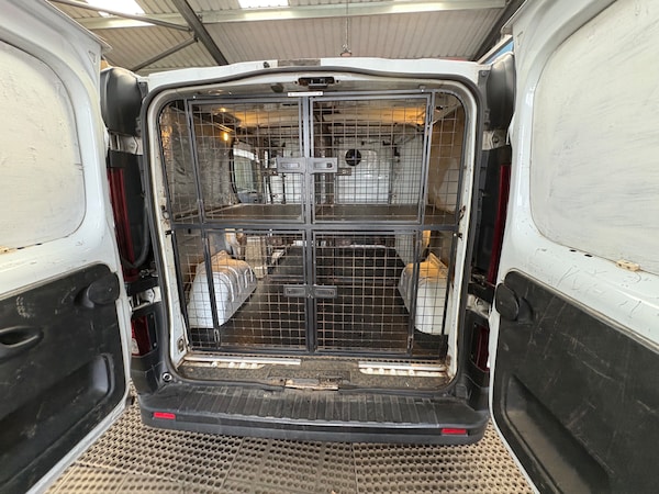 Used Vauxhall Vivaro 2015 for sale - 75679565: Photo 10