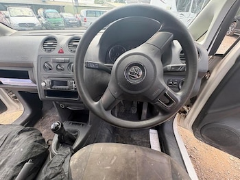 Used Volkswagen Caddy 2015 for sale - 79286980: Photo