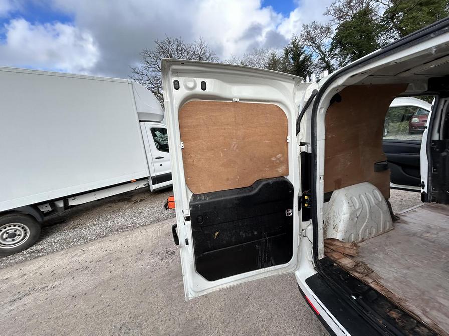 Used Vauxhall Combo 2016 for sale - 78118231: Photo 22