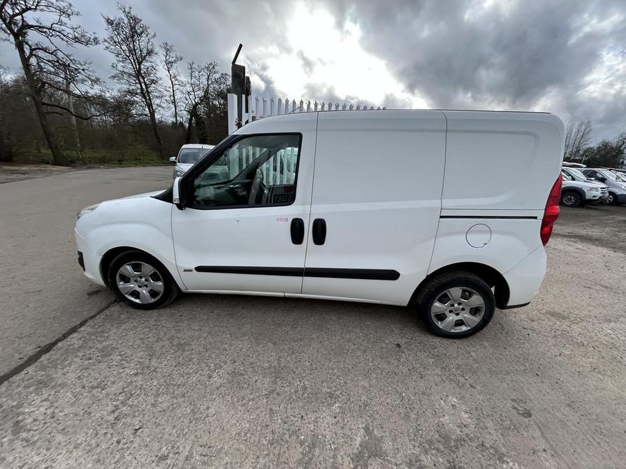 Used Vauxhall Combo 2016 for sale - 78118231: Photo 5