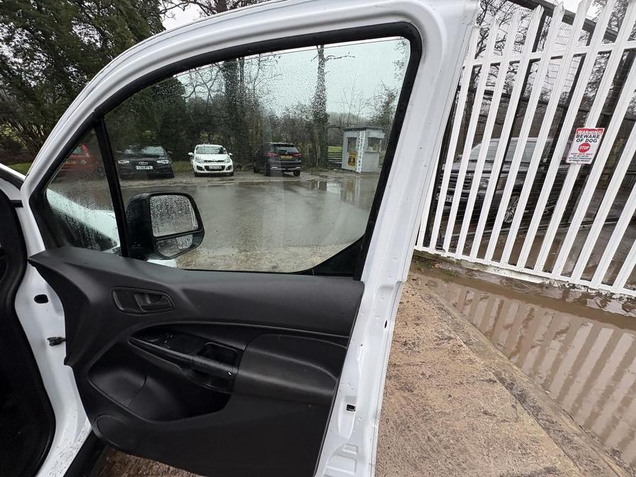 Used Ford Transit Connect 2017 for sale - 76937901: Photo 13