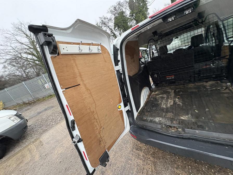 Used Ford Transit Connect 2017 for sale - 76937901: Photo 14