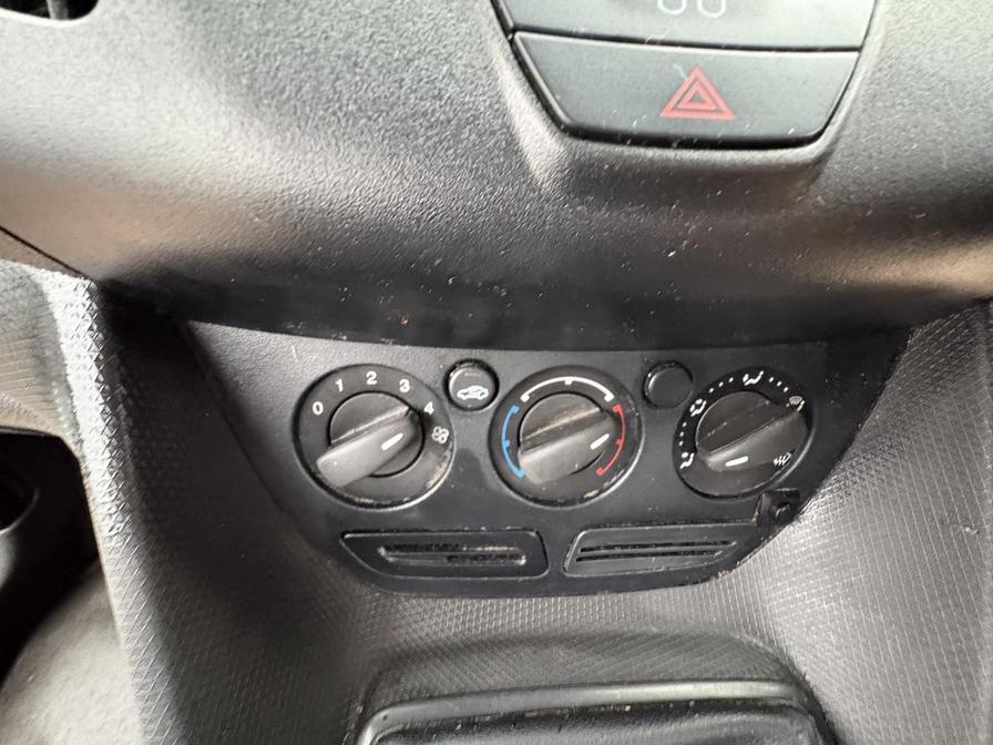 Used Ford Transit Connect 2017 for sale - 76937901: Photo 23