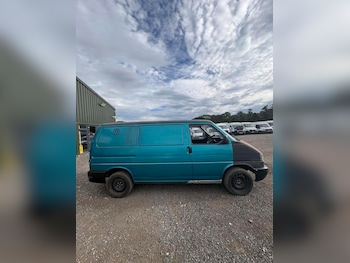 Used Volkswagen Transporter 1994 for sale - 79442933: Photo