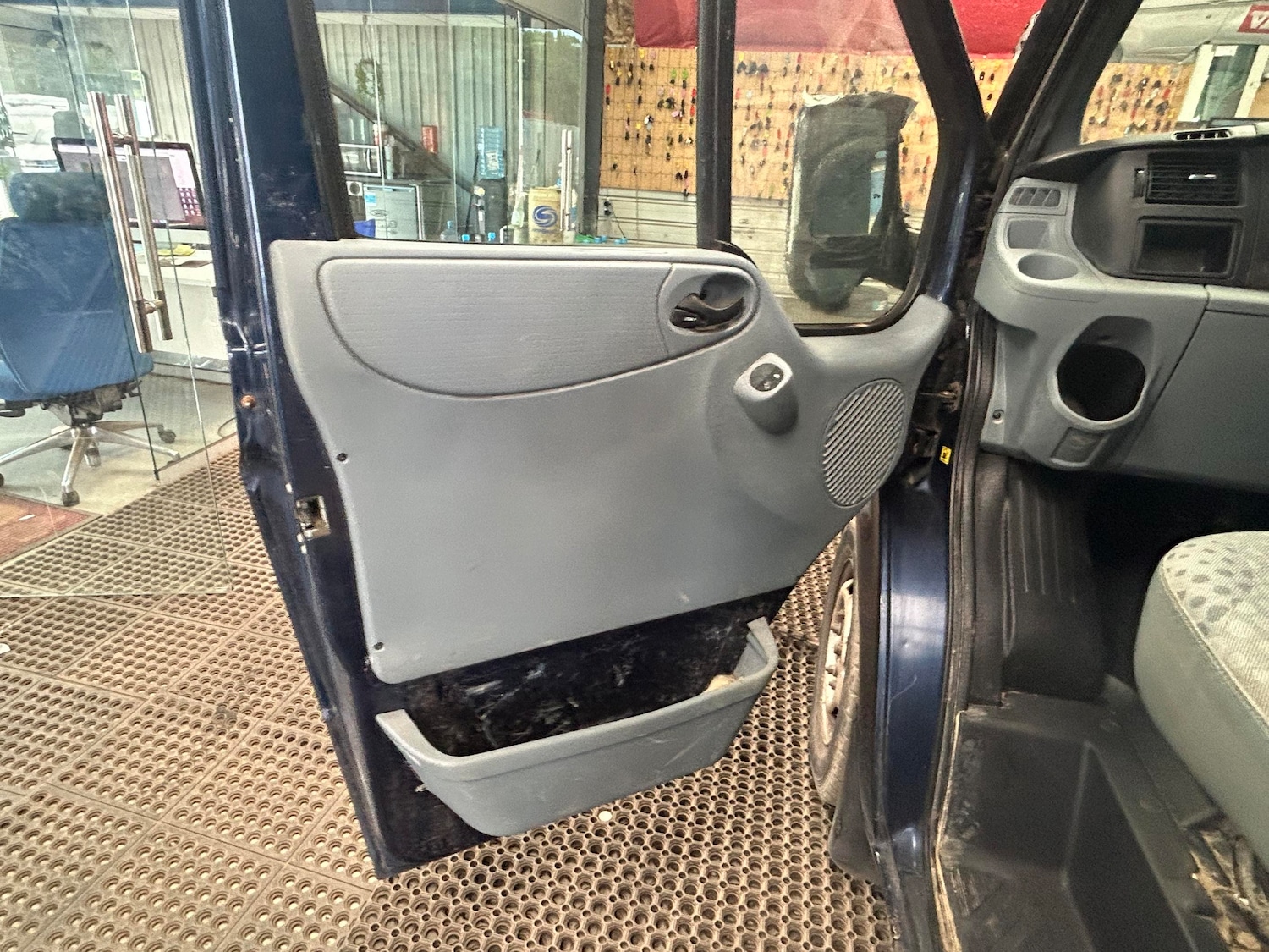 Vehicle 22