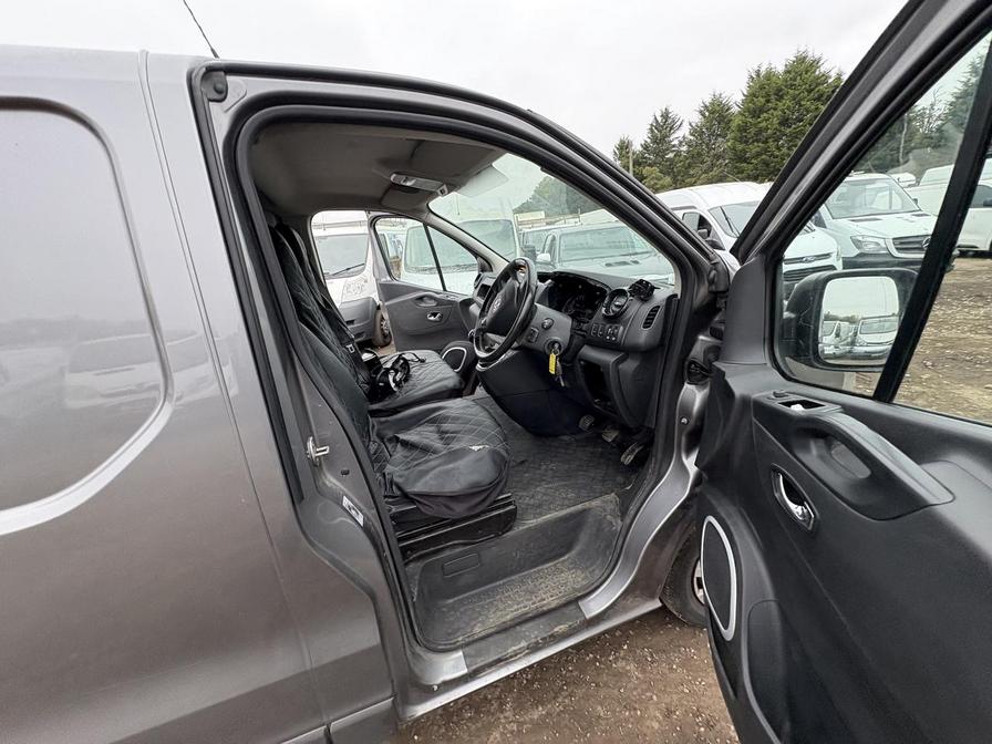 Used Vauxhall Vivaro 2017 for sale - 76285831: Photo 11